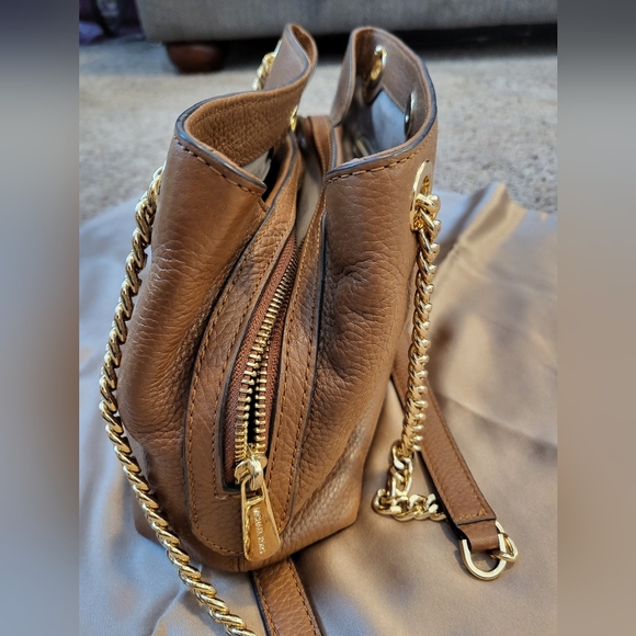 Michael Kors purse - Picture 3 of 5